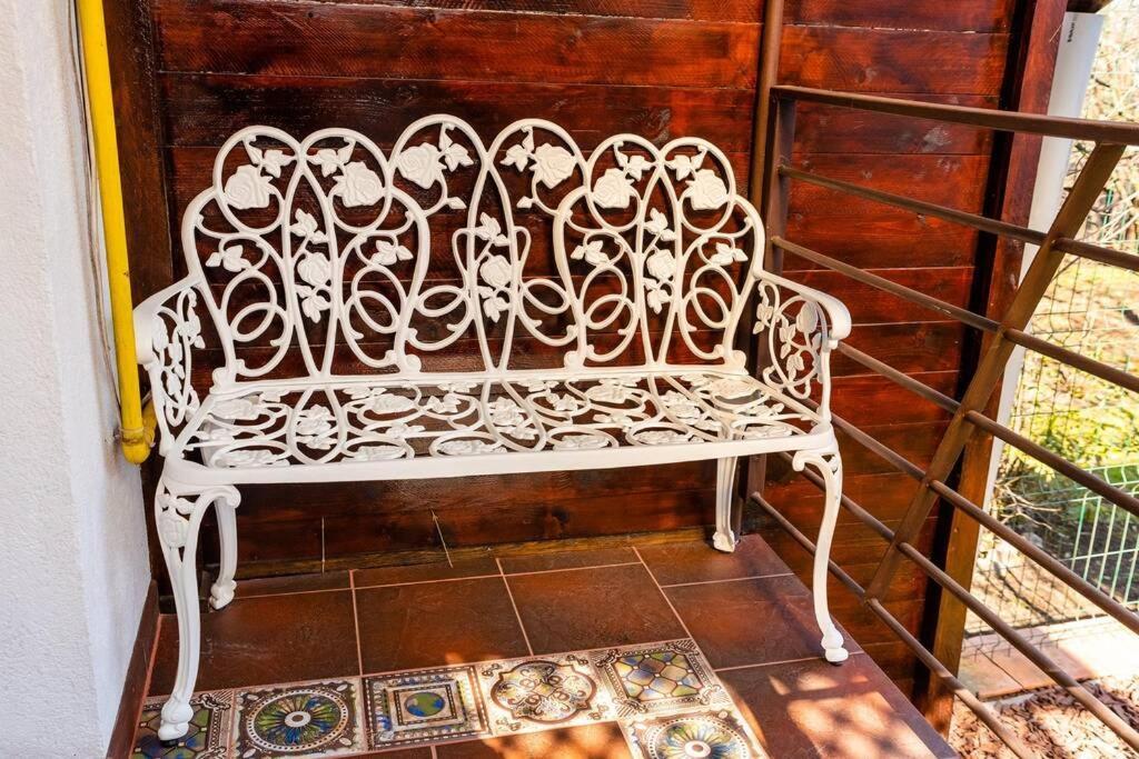Villa Cozy House With Nice Garden In Heart Of City Center à Cluj-Napoca Extérieur photo